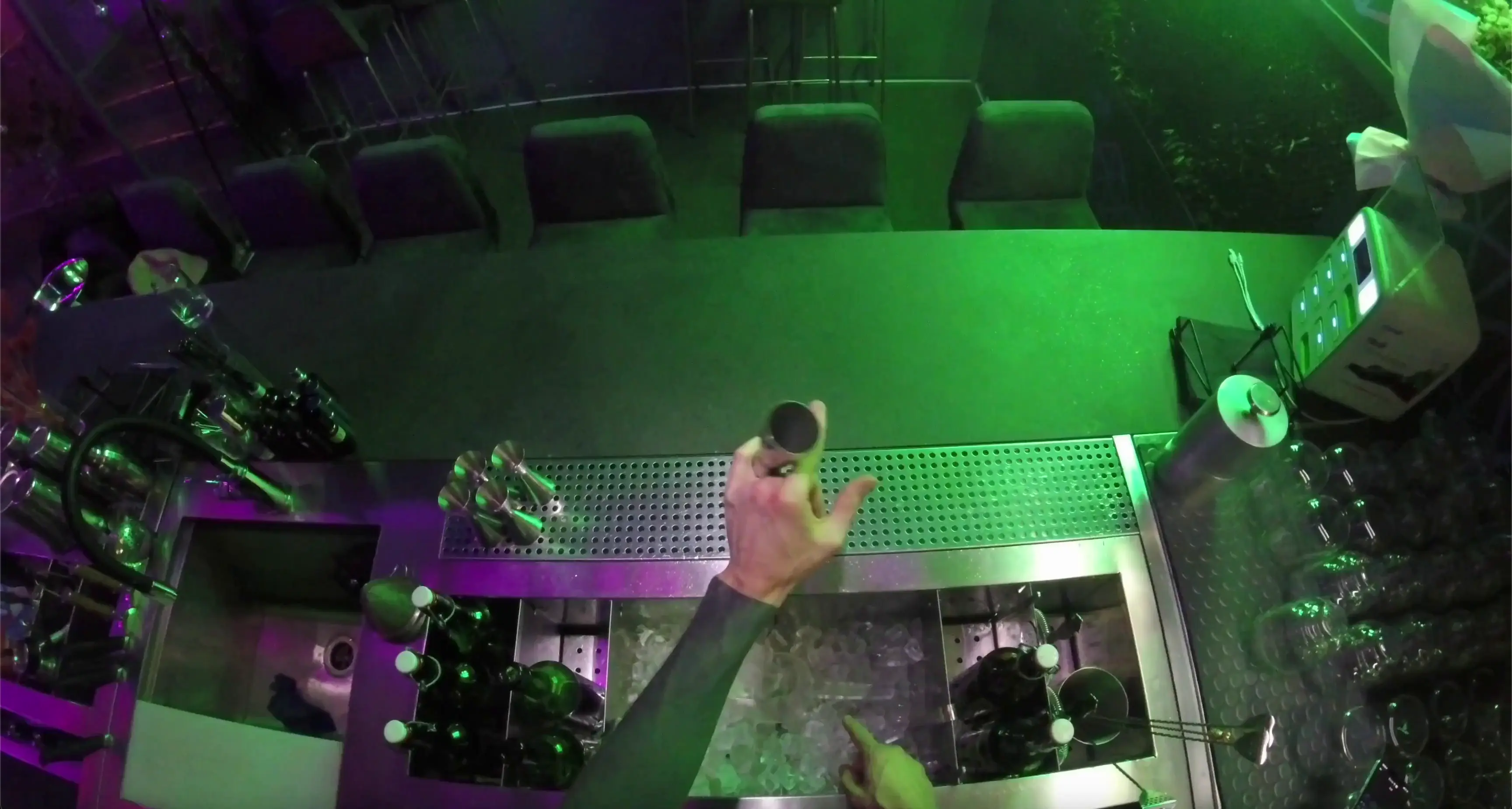 Video Course | 02 Jigger & Pouring — accuracy, consistency, and steady hands